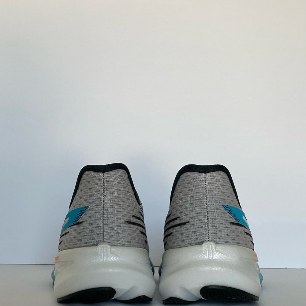 Brooks Hyperion “Grey/Atomic Blue/Scarlet” - Picture 4 of 5